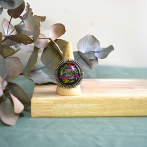bague fond noir fleurs séchées résine -la fabrique de clem
