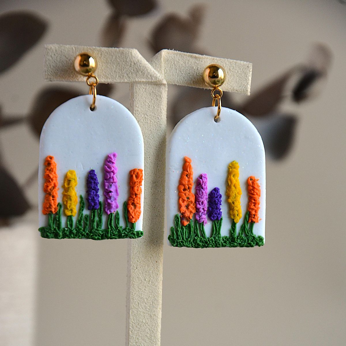 boucle arche fond blanc fleurs polymère -la fabrique de clem