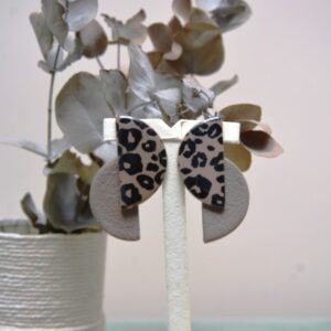 boucle-puce--demi-lune-taupe-léopard-polymere-jpg