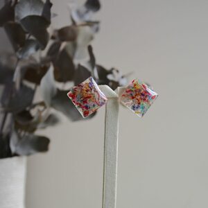 puce carré fleurs colorées séchées résine -la fabrique de clem