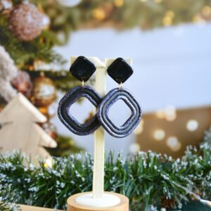 carré-scintillant-noir-paillettes-puce-boucle d'oreilles